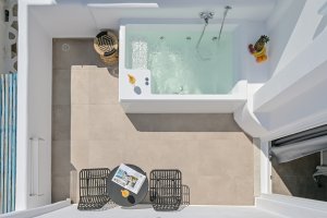 Suite top floor with sea view and outdoor  hydromassage tub