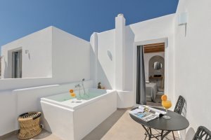 Suite top floor with sea view and outdoor  hydromassage tub