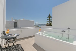 Suite top floor with sea view and outdoor  hydromassage tub