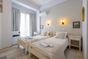 Double / Twin bed economy