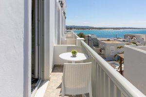 Double / Twin bed with sea view