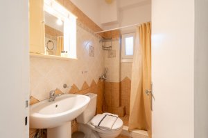 Double / Twin bed with sea view