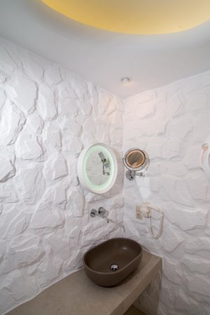 Grand 2 Roomed Suite