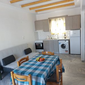 Apartment (two rooms plus sitting room)