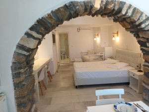 Tranditional Suite  2-3 Person