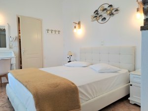 Tranditional Suite  2-3 Person
