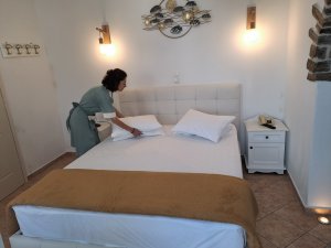 Tranditional Suite  2-3 Person