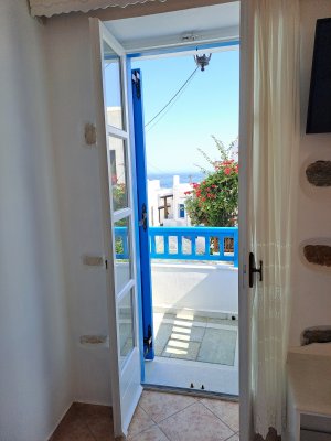 Tranditional Suite  2-3 Person