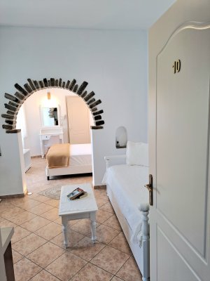 Tranditional Suite  2-3 Person