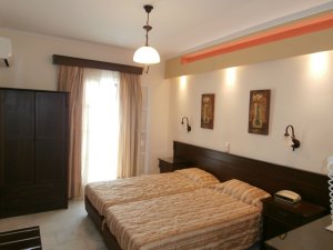 Double Bed or Twin Beds Room