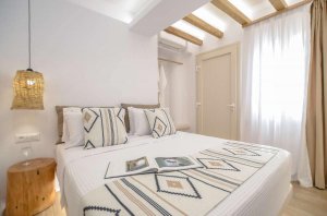 Single Bed Room