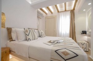 Single Bed Room