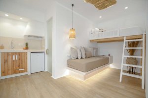 Family Suite with Pool View