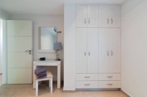 Deluxe Apartment with 2 Bedrooms and Sea View