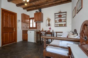 Studio for 3 people