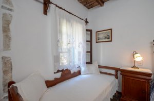 Studio for 3 people