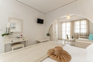 Standard Studio for 2 Adults and 2 Chlidren