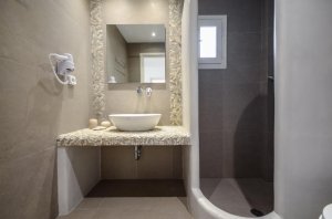 Apartment with 2 rooms - Semibasement