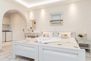 Standard Studio for 2 Adults and 2 Chlidren