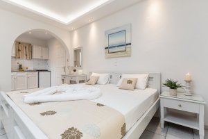 Standard Studio for 2 Adults and 2 Chlidren