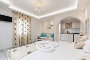 Standard Studio for 2 Adults and 2 Chlidren