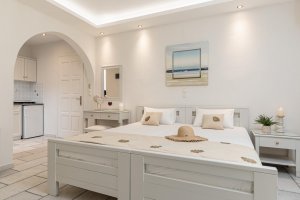 Standard Studio for 2 Adults and 2 Chlidren