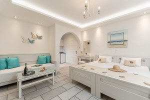 Standard Studio for 2 Adults and 2 Chlidren