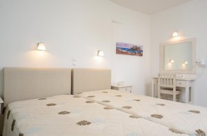 Double / Twin Bed Studio