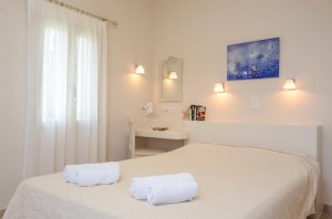 Double / Twin Bed Studio