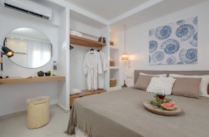 Grand Villa with pool and jacuzzi, 5 BR