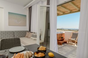 Grand Villa with pool and jacuzzi, 5 BR