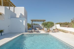 Superior Suite with swimming pool -2 BR