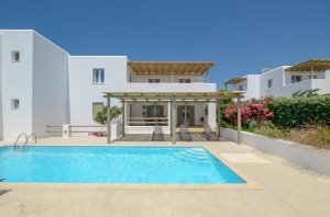 Grand Suite with swimming pool - 3 BR