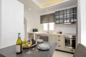 Premium Suite with Jacuzzi and Sea View - 1 BR