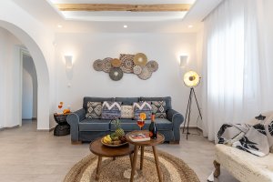 Grand Suite with swimming pool - 3 BR