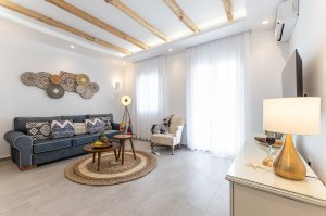 Grand Suite with swimming pool - 3 BR