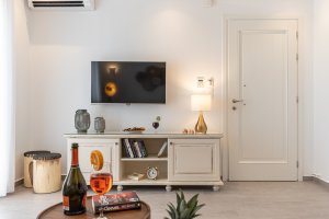Grand Suite with swimming pool - 3 BR