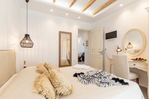 Grand Suite with swimming pool - 3 BR