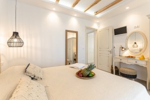 Grand Suite with swimming pool - 3 BR