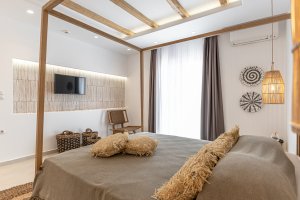 Sunset Suite with jacuzzi