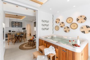 Sunset Suite with jacuzzi