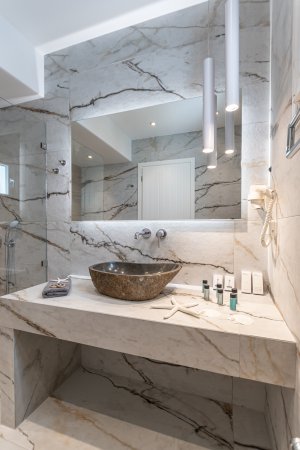 Sunset Suite with jacuzzi