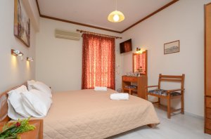 Double / Twin bed studio