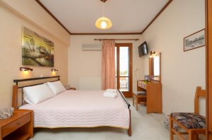 Double / Twin bed studio