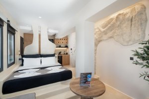 Suite with Hot Tub and Sea View