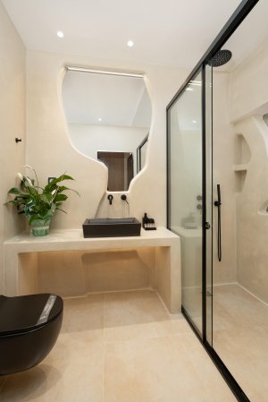 Suite with Hot Tub and Sea View
