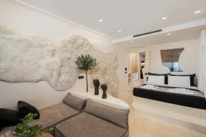Suite with Hot Tub and Sea View