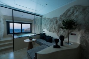 Suite with Hot Tub and Sea View