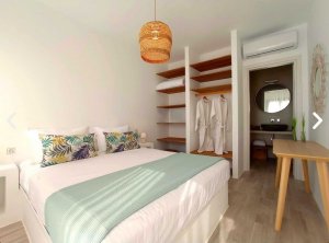 Holiday Home with Swimming Pool and Sea View. Accommodates 5th guest at no extra charge.