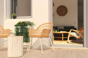 Holiday Home with Swimming Pool and Sea View. Accommodates 5th guest at no extra charge.